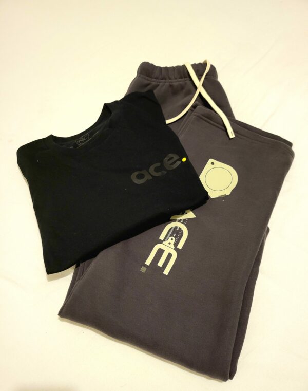 /s/ signatures straight leg pant - Image 3